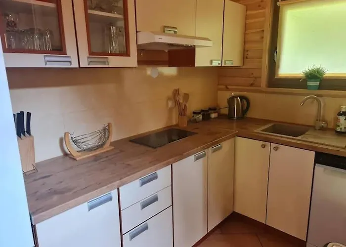 Klimatyczny W Lesie Przy Jeziorze Gietrzwałd