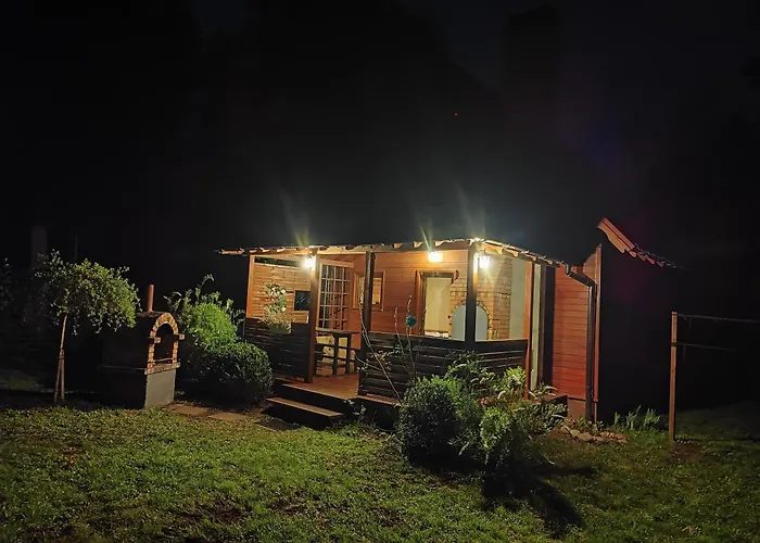 Hébergement de vacances Klimatyczny W Lesie Przy Jeziorze